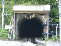 神岡トンネル入口